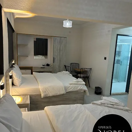 Ephesus Nobel ホテル