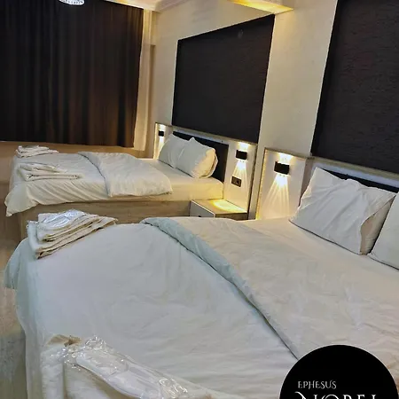 ホテル Ephesus Nobel 3*