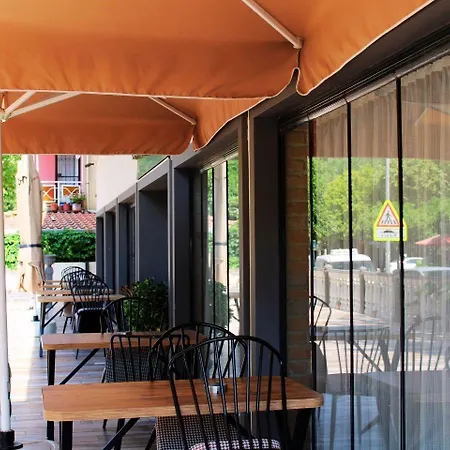 Ephesus Nobel ホテル 3*